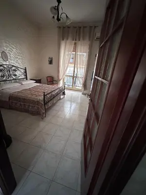 Letto o letti in una camera di Napoli cento storico2