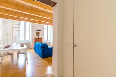 Area soggiorno di Nova Stylish House in center by Napoliapartments