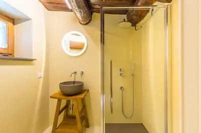 Bagno di Nova Stylish House in center by Napoliapartments