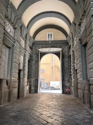 Facciata o entrata di Le scale del Principe