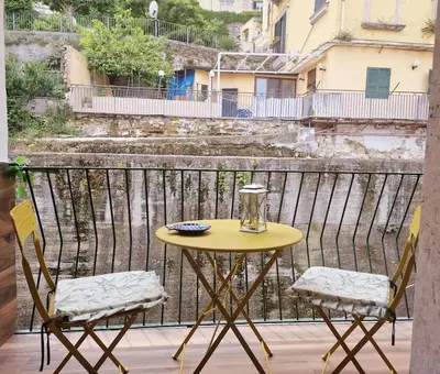 Balcone o terrazza di Piccolo appartamento di charme