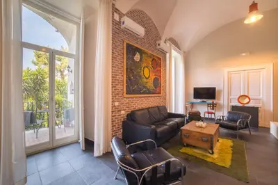 Area soggiorno di The Bellini House by House In Naples