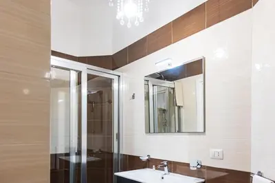 Bagno di LA MASCHERA DI PULCINELLA