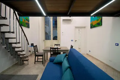 Area soggiorno di Tom apartments