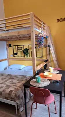 Letto o letti in una camera di Garden City