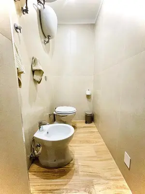 Bagno di Chiaia175