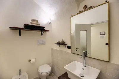 Bagno di Vico Street