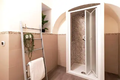 Bagno di Monolocale romantico a Napoli