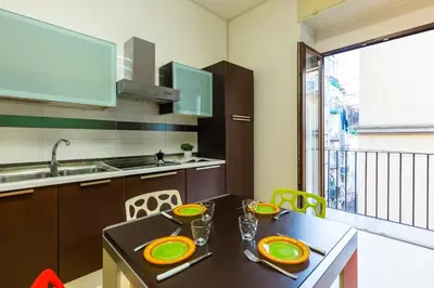 Cucina o angolo cottura di Al Borgo Orefici Apartment by Wonderful Italy