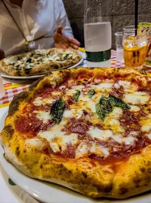 Cibo presso l'appartamento o nelle vicinanze