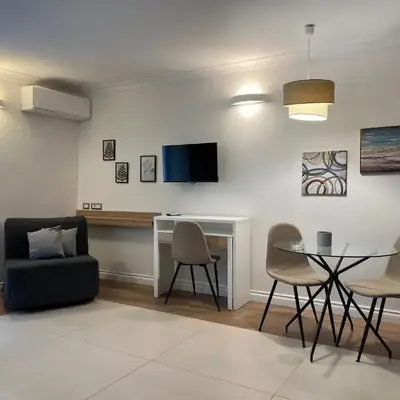 Queen house