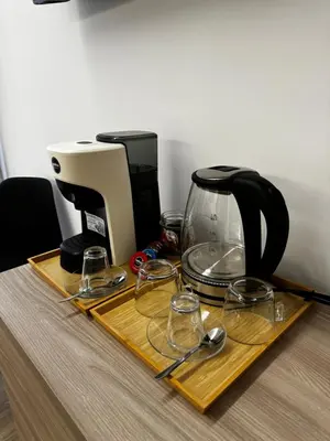 Set per la preparazione di tè e caffè presso Terno su Napoli Center Suite Apartment