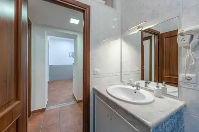 Bagno di Metro 1 Materdei - Quiet apartament for 4 people