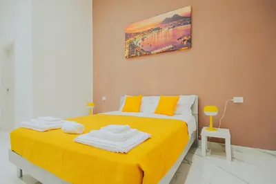 Letto o letti in una camera di B&B Oasi - Metro Montesanto, Centro Storico