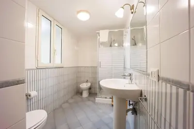 Bagno di Dante Apartament for Group and Family By HouseinNaples