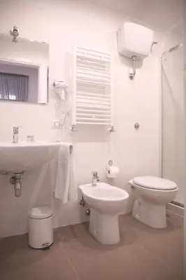 Bagno di La Baia Di Partenope