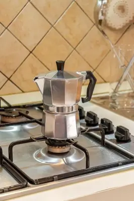 Set per la preparazione di tè e caffè presso La perla del Vesuvio
