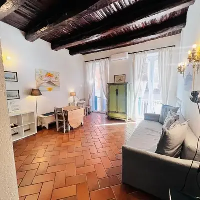 La casa di Licia a due passi da Piazza del Plebiscito