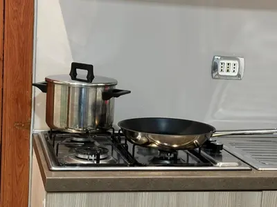 Cucina o angolo cottura di Rosso Napoli locazioni brevi