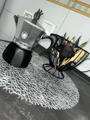 Set per la preparazione di tè e caffè presso Antoia house