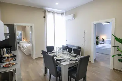 Letto o letti in una camera di FFlats Modern Apartment In the Heart of Naples - 201