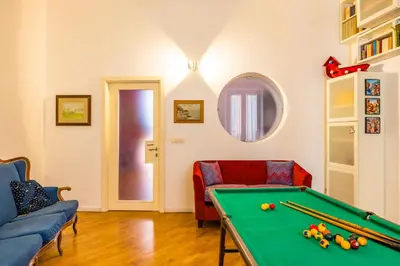 Tavolo di biliardo di Magma Loft by NapoliApartments