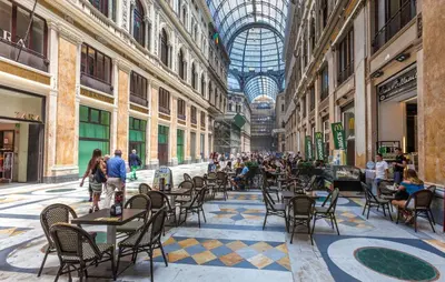 Ristorante o altro punto ristoro di Cozy Apartment In Napoli With Wifi