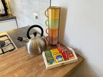 Set per la preparazione di tè e caffè presso Core Colors House