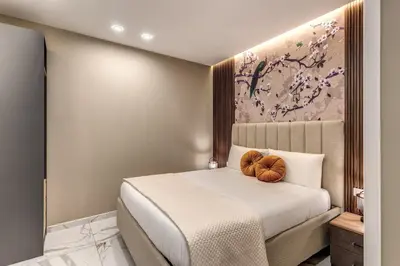 Letto o letti in una camera di Sanità Naples Central Grand Apartment for 10 Guest