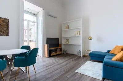 Area soggiorno di Live Napoli! Top Central Spacious Apartment La Casa Di Marina