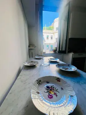 Planimetria di Alice's new studio apartment in the center of Chiaia