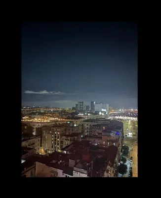 Vista generica su Napoli o vista sulla città dall'interno dell'affittacamere