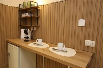 Set per la preparazione di tè e caffè presso Materdei Room