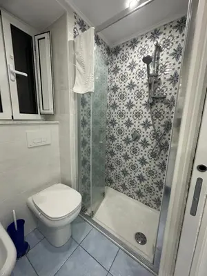 Bagno di Maddy House