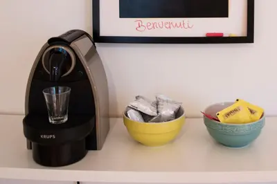 Set per la preparazione di tè e caffè presso Splendido loft nel cuore antico