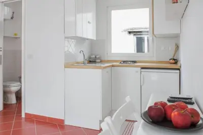 Cucina o angolo cottura di S- Naples Loft with balcony in the historic center