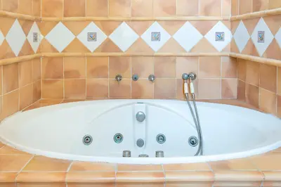 Bagno di Maiorani Family Apartment nel Centro di Napoli by Wonderful Italy