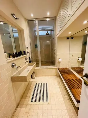 Bagno di Appartamento sul Teatro San Carlo