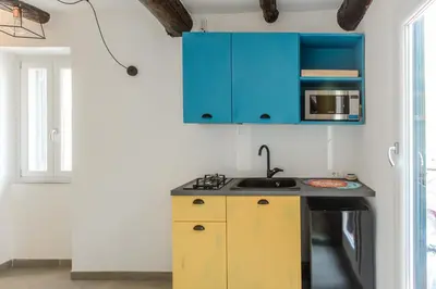 Cucina o angolo cottura di Napoli Suite Toledo 10 By Dimorra