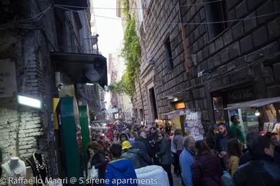 Ospiti di 5 sirene