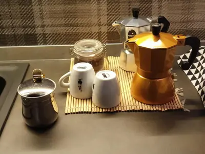 Set per la preparazione di tè e caffè presso Luxury Experience | WelcHome Napoli