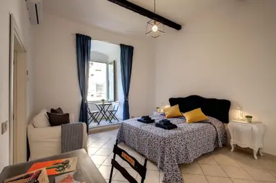 Letto o letti in una camera di Janara