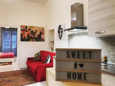 Cucina o angolo cottura di Casa G&G Pignasecca 2 nel cuore di Napoli