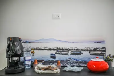 Set per la preparazione di tè e caffè presso Il vicoletto di Santa Lucia