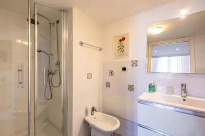 Bagno di Ella's Home