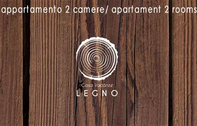Certificato, attestato, insegna o altro documento esposto da Legno Suite By HouseinNaples