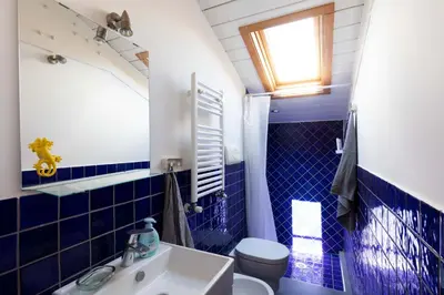 Bagno di Spaccanapoli casa tre santi