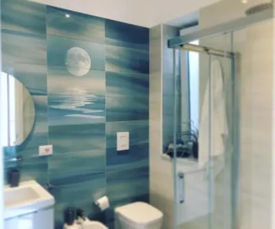 Bagno di Domus Luca - Central Rooms in the Heart of Naples