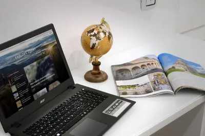 TV o dispositivi per l'intrattenimento presso Napoliseason Rooms & Breakfast