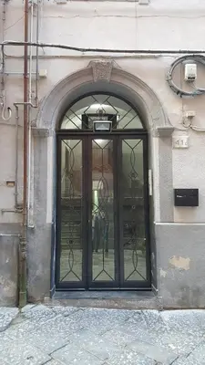 Facciata o entrata di Napoli Royal Suite